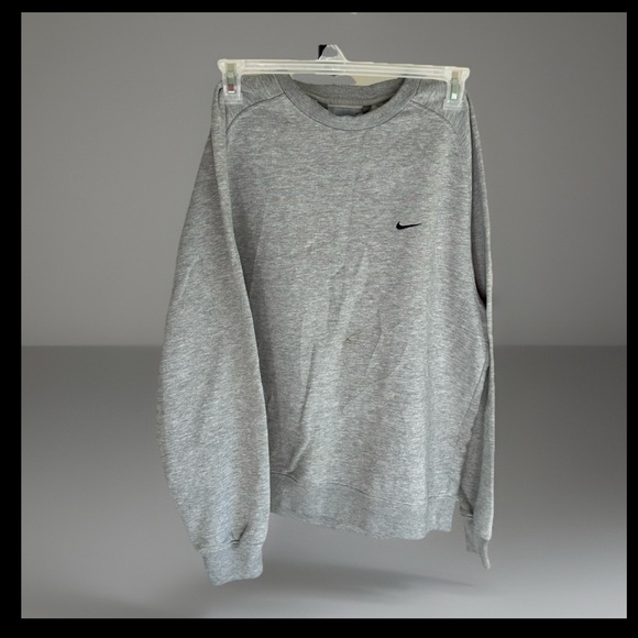 Nike Men's Heather Gray Crewneck Sweater - Picture 1 of 12